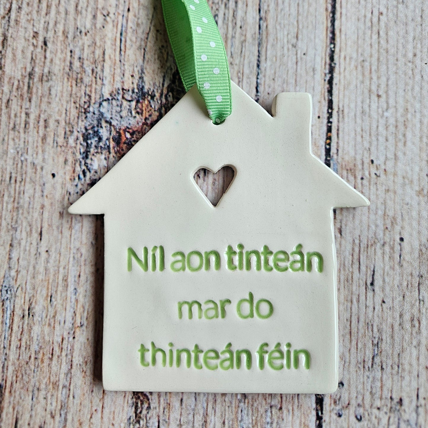 Níl aon tintéan House