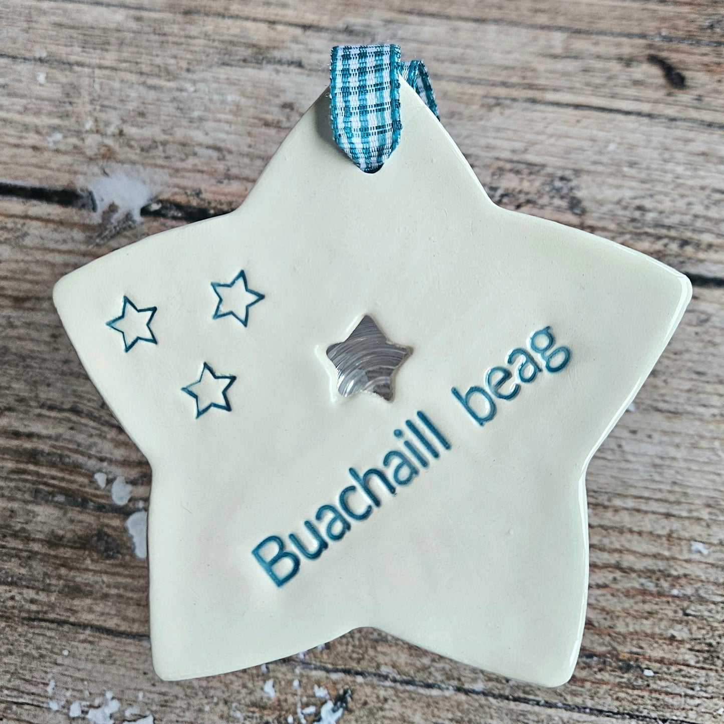 Buachaill beag star