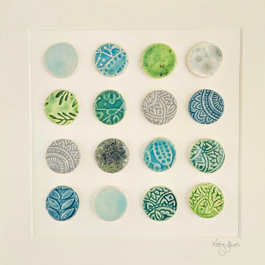 Framed Circles in Sea Colours