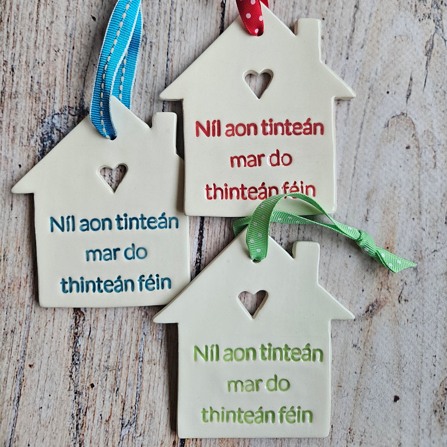 Níl aon tintéan House